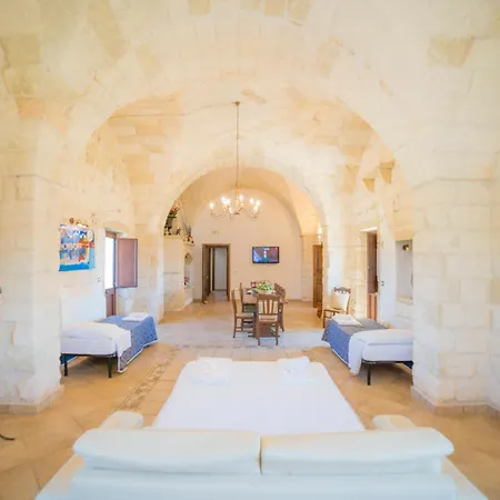 Masseria Relais Saraceno With Pool - Happy
